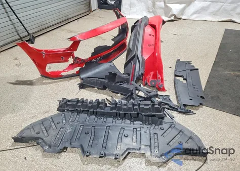 2025 Ford Mustang z USA, uszkodzony, nr VIN 1FAGP8UHXS5105813